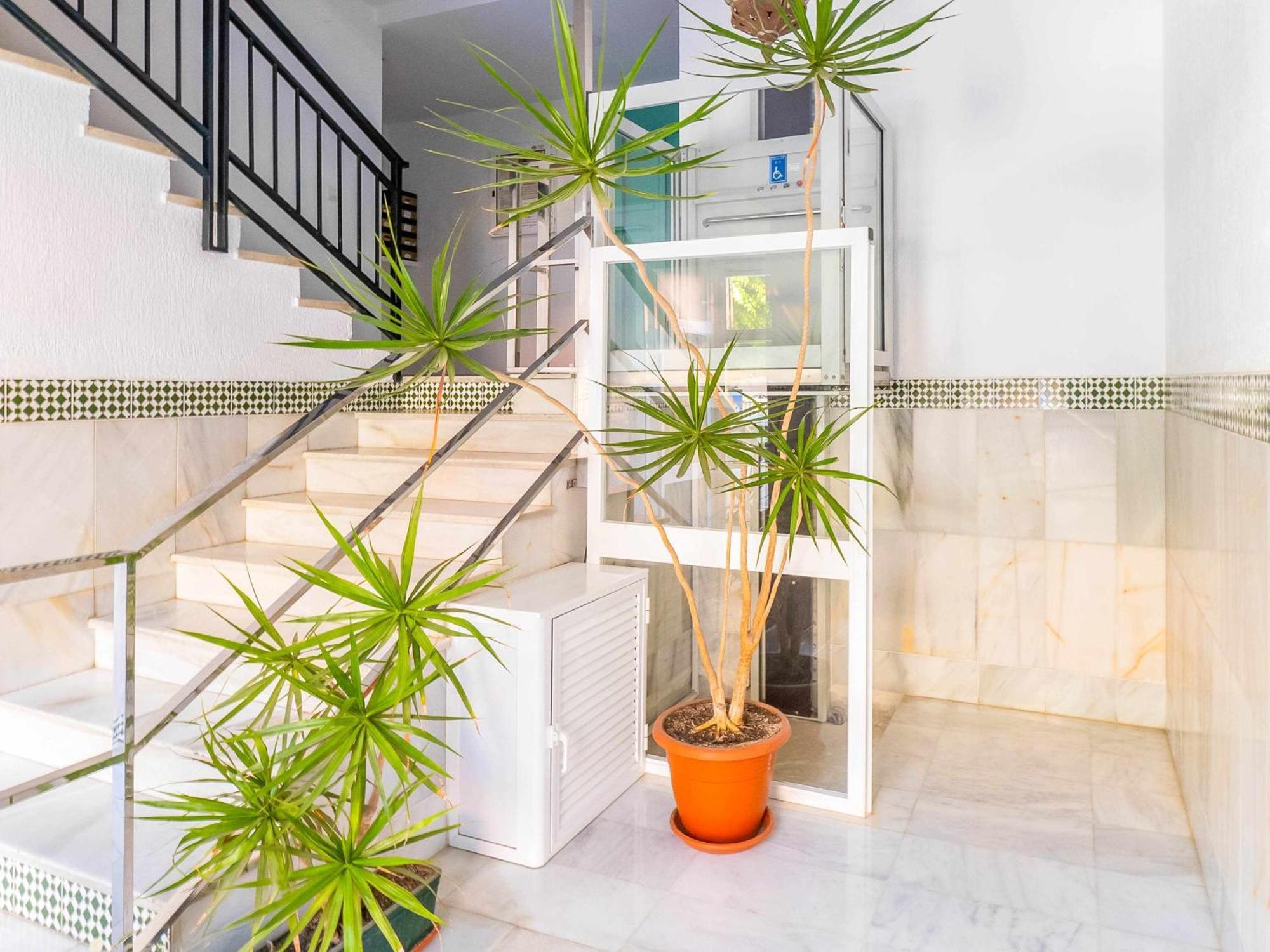 Apartamento Amplio y Acogedor en la Playa con Terraza Rincón de la Victoria Exterior foto
